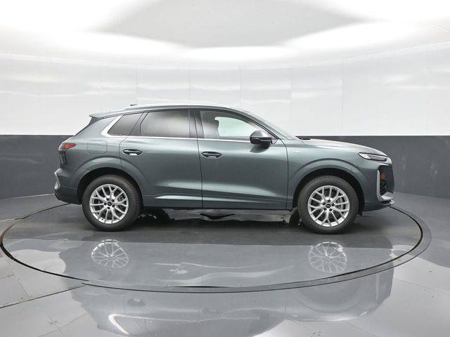 New 2026 Audi Q3 quattro 2.0T AWD/4WD image 8