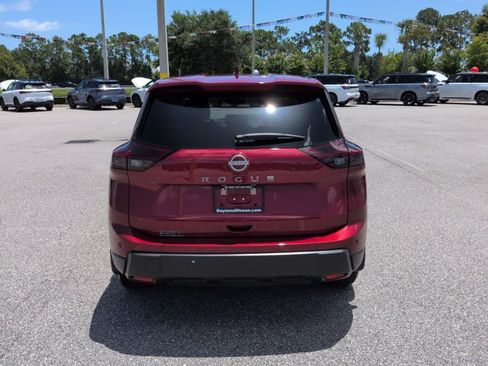Used 2026 Nissan Rogue SV FWD image 6
