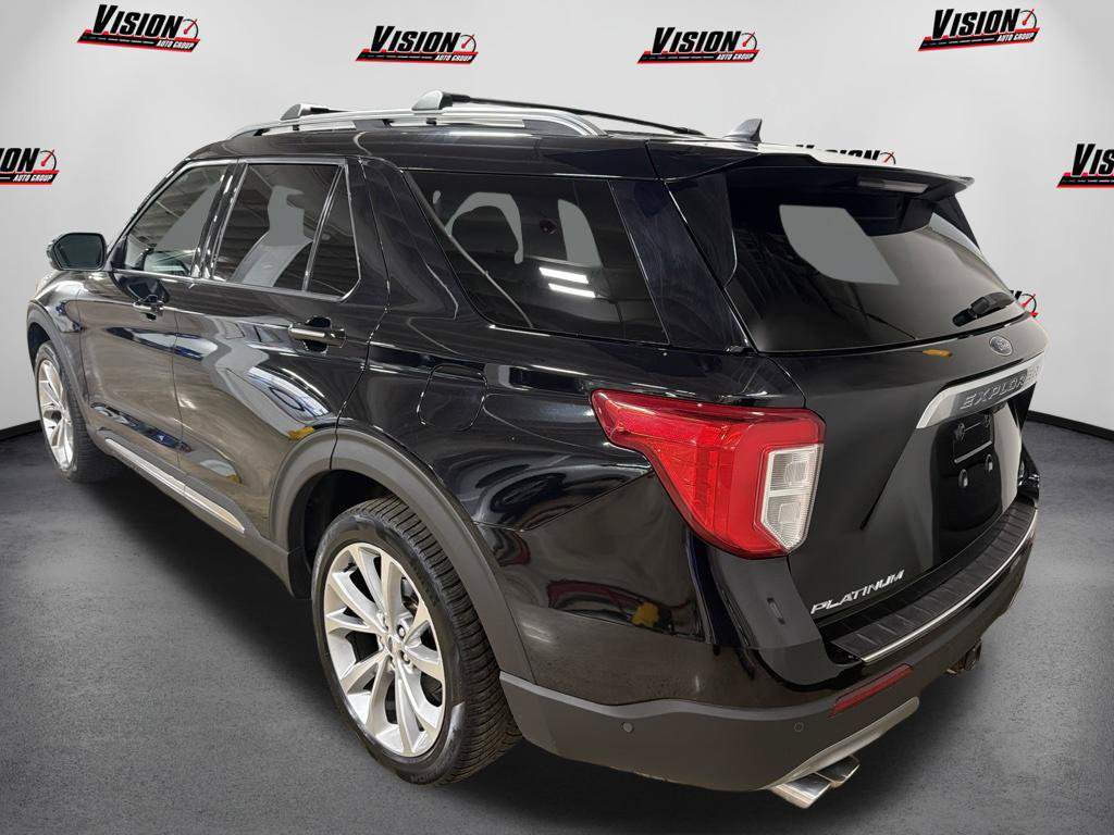 Used 2021 Ford Explorer Platinum w/ Equipment Group 601A AWD/4WD image 3