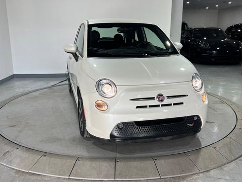 Used 2017 FIAT 500 e image 4