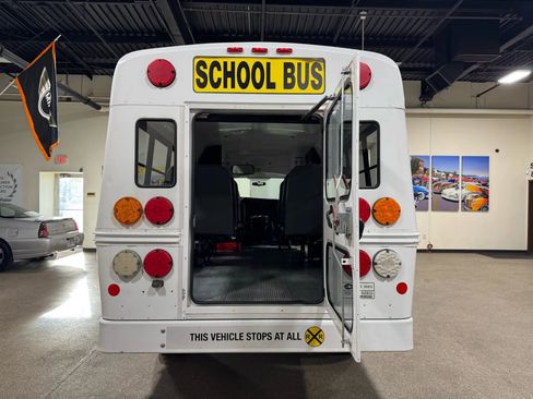 Used 2012 Chevrolet Express 3500 w/ School Bus Package image 22