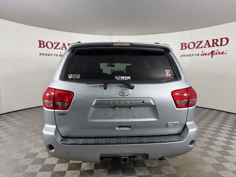 Used 2014 Toyota Sequoia Platinum RWD image 7