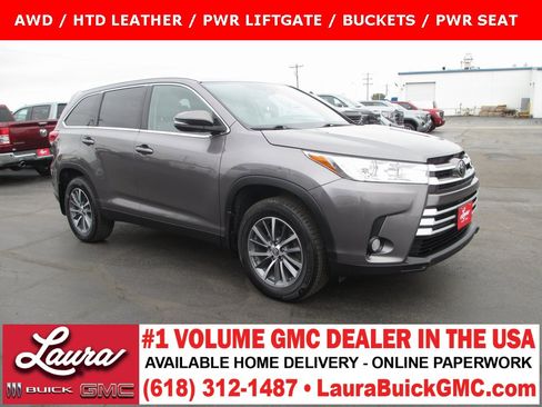 Used 2019 Toyota Highlander XLE image 1