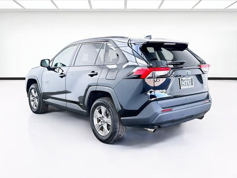 Used 2023 Toyota RAV4 LE AWD/4WD image 6