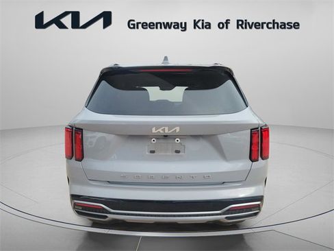 Used 2022 Kia Sorento SX image 5