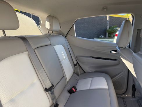 Used 2017 Chevrolet Bolt Premier w/ Driver Confidence II Package image 18