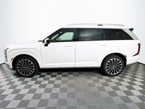 New 2026 Hyundai Palisade Calligraphy FWD image 3