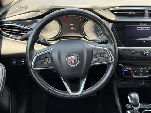 Used 2023 Buick Encore GX Preferred w/ Cold Weather Comfort Package FWD image 17
