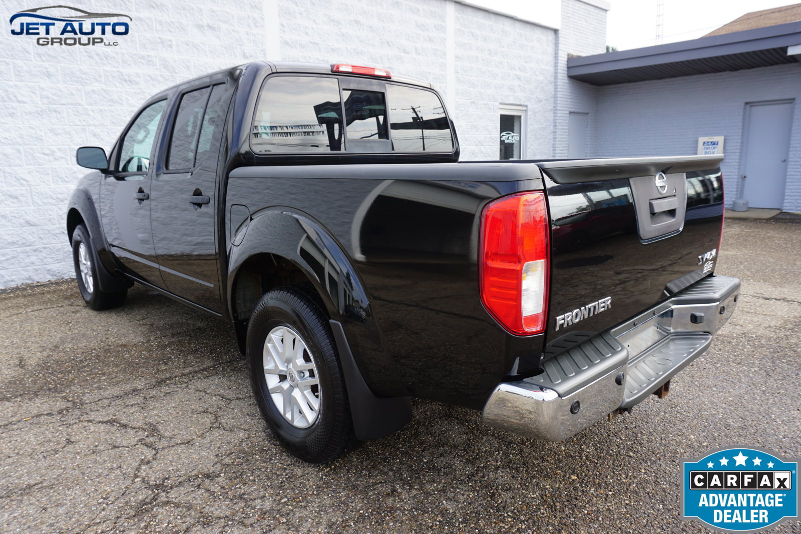 Used 2016 Nissan Frontier SV w/ SV Value Truck Package AWD/4WD image 8