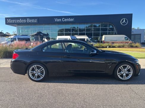 Used 2018 BMW 430i Convertible image 3