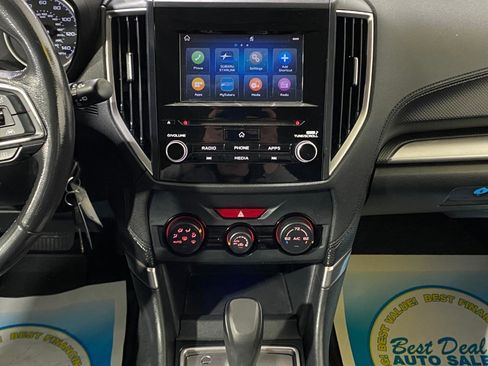 Used 2019 Subaru Forester Premium image 14