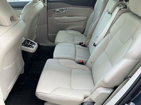 Used 2023 Volvo XC90 B6 Plus w/ Protection Package Premier AWD/4WD image 14