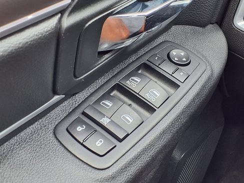 Used 2024 RAM 1500 Warlock AWD/4WD image 18