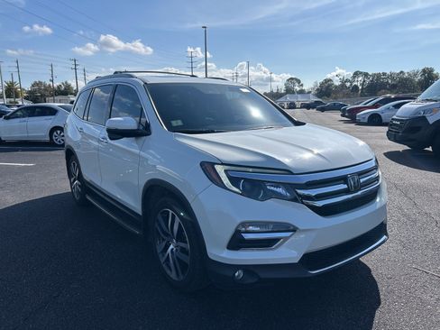 Used 2016 Honda Pilot Touring image 1
