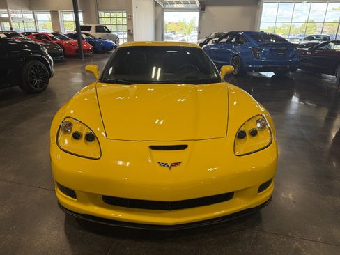 Used 2008 Chevrolet Corvette Z06 w/ Preferred Equipment Group RWD image 2