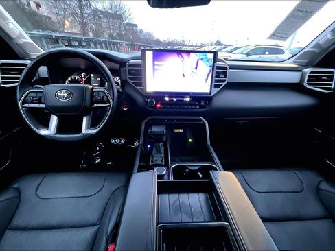 Used 2023 Toyota Tundra Limited image 14
