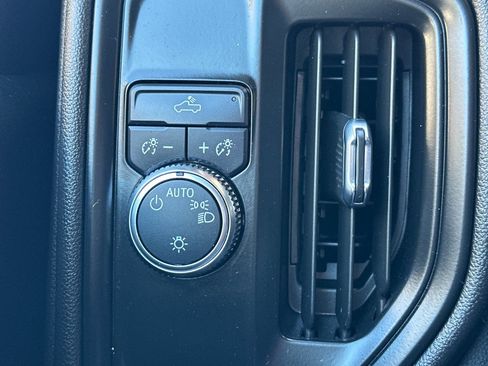 Certified 2022 GMC Sierra 1500 Pro w/ Pro Value Package image 33