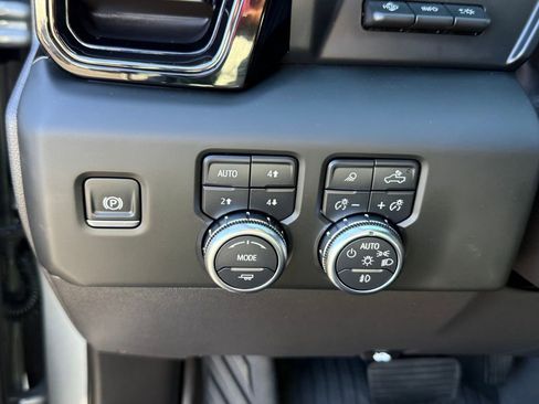 Used 2024 GMC Sierra 1500 AT4X w/ AT4X AEV Edition AWD/4WD image 15