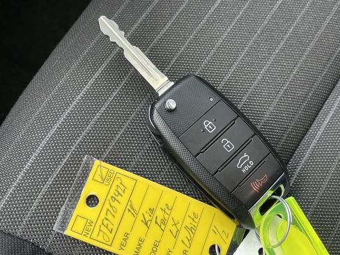 Used 2018 Kia Forte LX w/ LX Popular Package FWD image 26