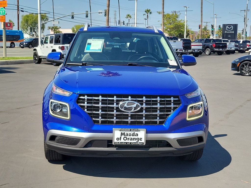 Used 2023 Hyundai Venue Limited FWD image 27