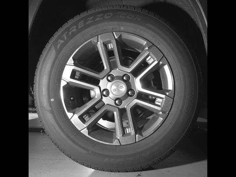 Used 2025 GMC Terrain Elevation FWD image 15