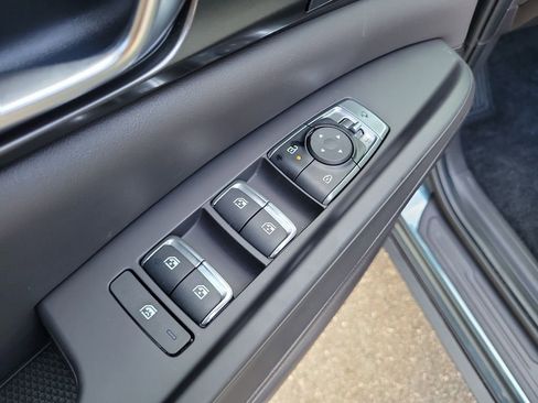 New 2026 Kia Carnival SX w/ SX Dark Edition Package FWD image 22