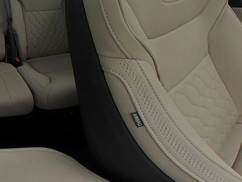 New 2025 Volvo EX90 Ultra image 35