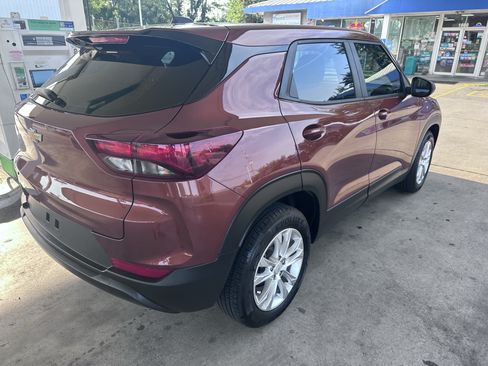 Used 2021 Chevrolet TrailBlazer LS FWD image 7