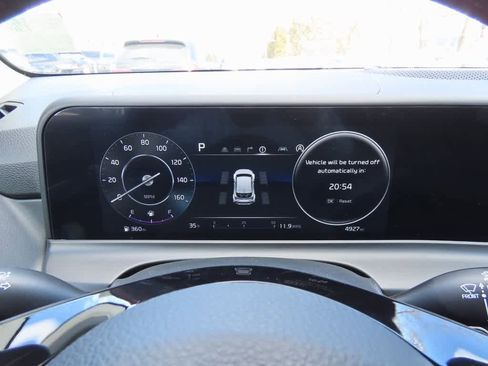 Used 2025 Kia Seltos EX image 24