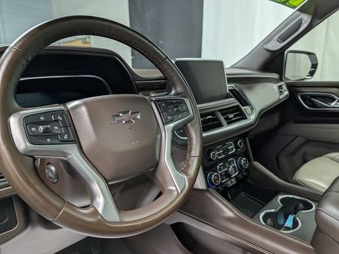 Used 2023 Chevrolet Tahoe Z71 w/ Luxury Package AWD/4WD image 22
