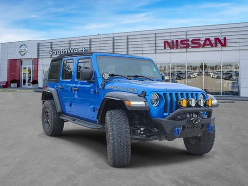 Used 2023 Jeep Wrangler Unlimited Sport AWD/4WD image 2
