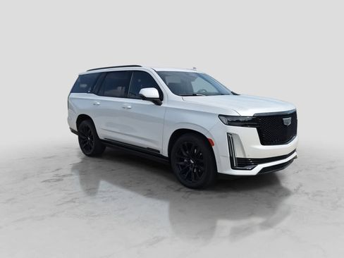 Used 2024 Cadillac Escalade Sport Platinum w/ LPO, ONYX Package AWD/4WD image 2