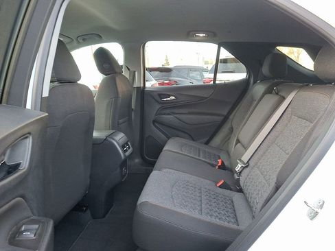 Used 2023 Chevrolet Equinox LT image 10