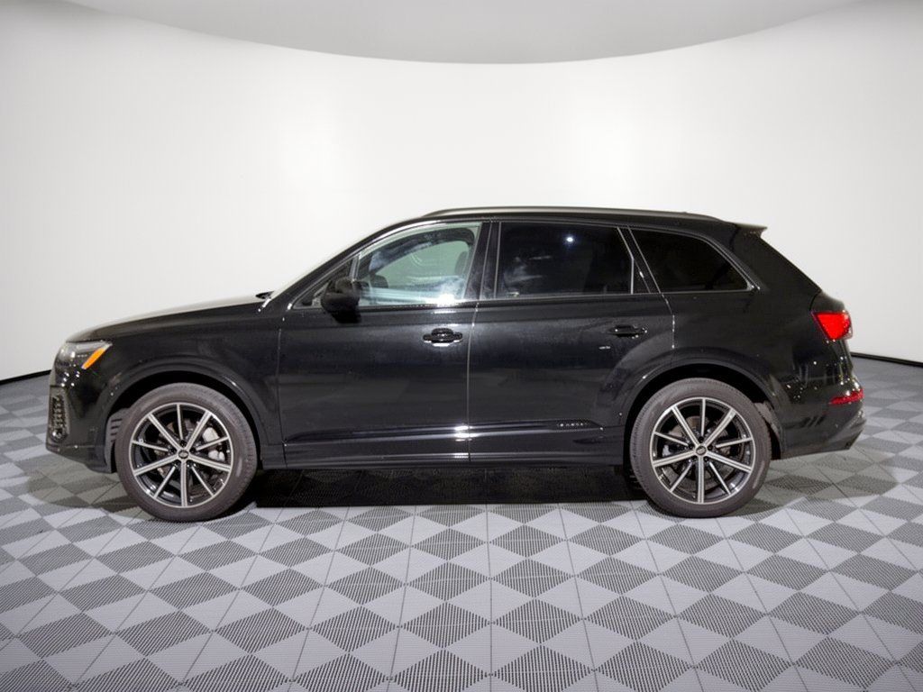 Certified 2025 Audi Q7 2.0T Premium Plus w/ Premium Plus Package AWD/4WD image 2