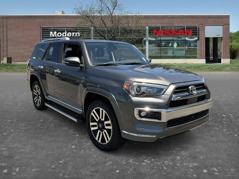 Used 2022 Toyota 4Runner Limited AWD/4WD image 5