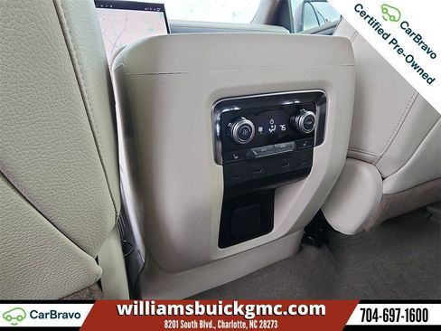 Used 2025 GMC Yukon XL Denali w/ Denali Reserve Package image 22