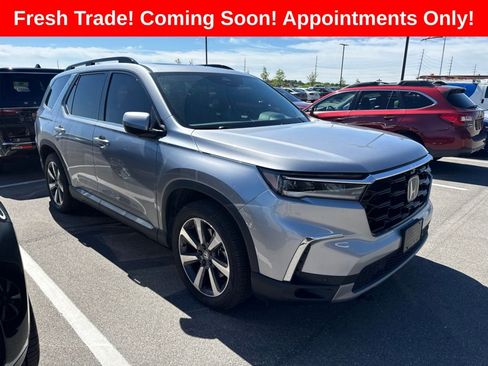 Used 2023 Honda Pilot Elite image 1
