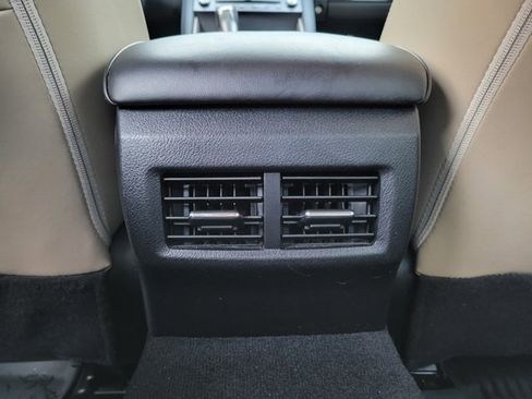 Used 2018 Lexus IS 300 AWD image 21