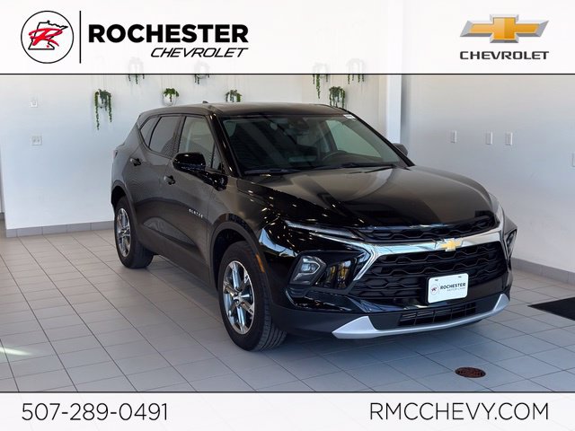 Used 2023 Chevrolet Blazer LT AWD/4WD image 1
