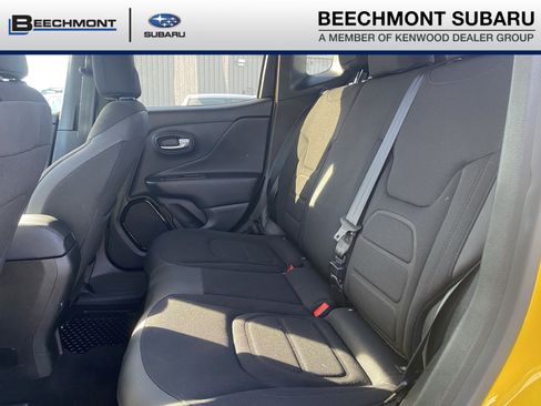 Used 2017 Jeep Renegade Altitude image 21