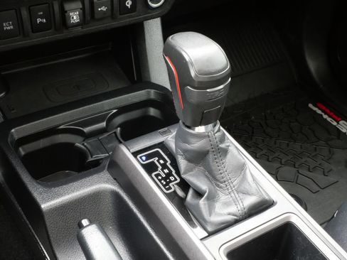 Used 2020 Toyota Tacoma TRD Pro AWD/4WD image 28