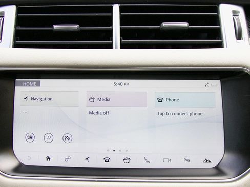 Used 2017 Land Rover Range Rover Sport HSE image 45