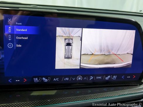 New 2026 Chevrolet Traverse High Country w/ LPO, Floor Liner Package image 9