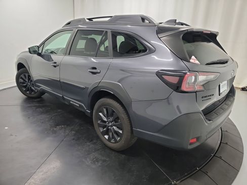 Used 2023 Subaru Outback Onyx Edition image 6