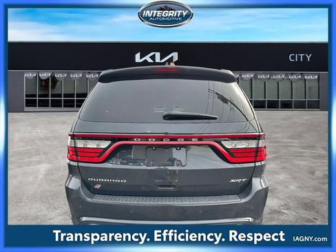Used 2018 Dodge Durango SRT w/ SRT Interior Appearance Group AWD/4WD image 4