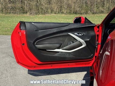 Used 2021 Chevrolet Camaro LT image 12