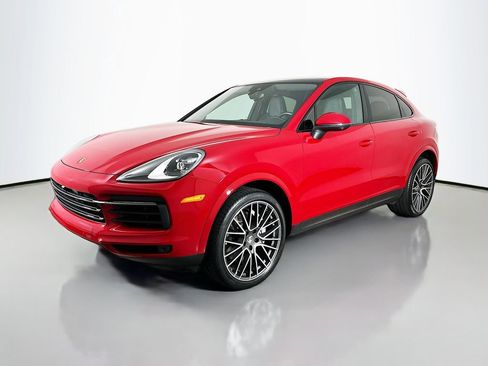 Used 2022 Porsche Cayenne Coupe image 1