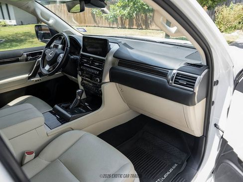 Used 2023 Lexus GX 460 Luxury w/ Sport Design Package AWD/4WD image 84