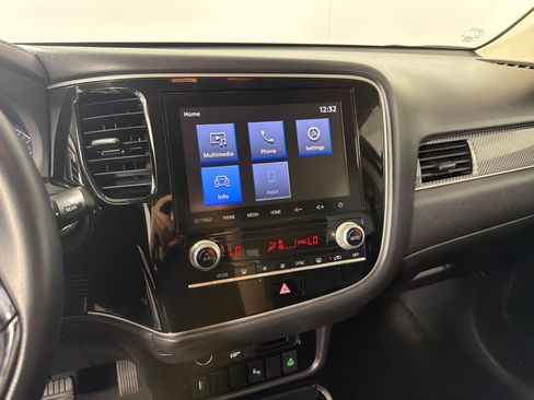 Used 2020 Mitsubishi Outlander SEL AWD/4WD image 15