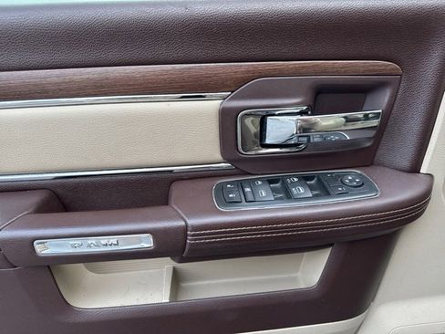 Used 2015 RAM 1500 Laramie w/ Convenience Group image 16